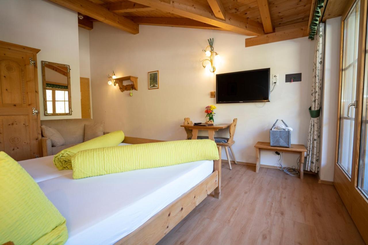 Hotel Crusch Alba Sta Maria Santa Maria Val Muestair Exterior foto